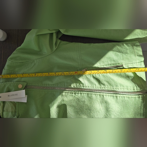 Vegan leather green jacket. - Picture 7 of 10